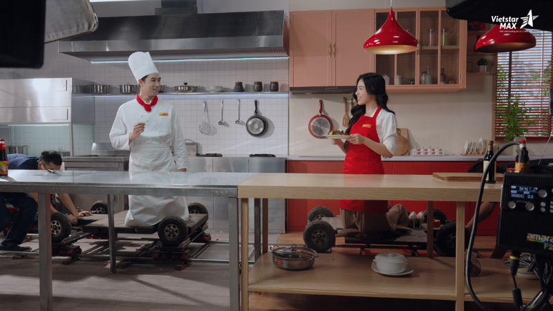 Vietstarmax | Phía sau ống kính nhà V – Behind The Scene |  TVC dầu hào Lee Kum Kee 